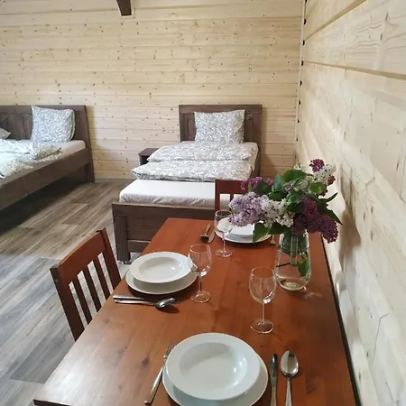 Kras Apartment *